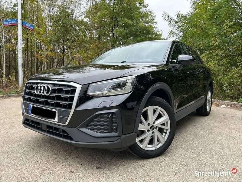 Czarny Używany 2021 Audi Q2 SUV | 81 900 zł (Uczciwa cena) - Obraz 1/4