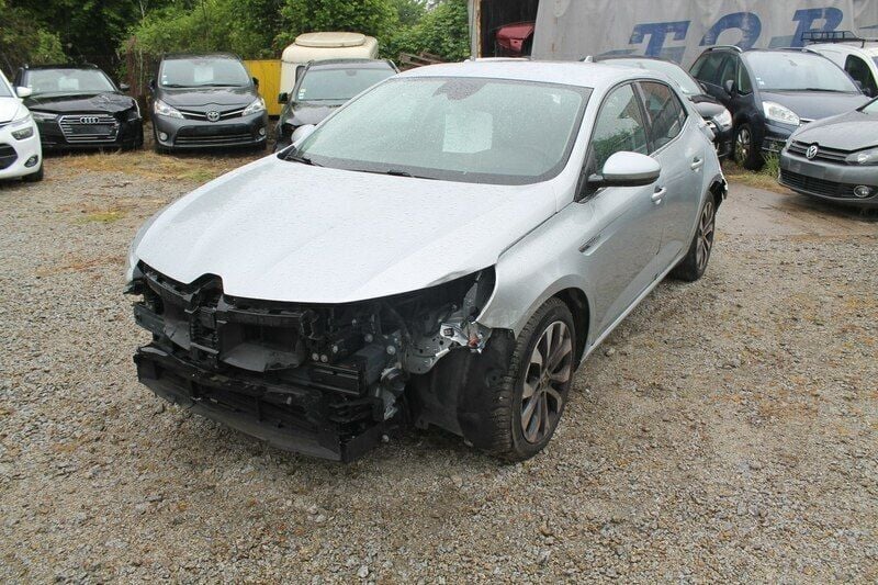 Srebrny Używany 2022 Renault Mégane IV Hatchback | 32 900 zł - Obraz 1/2