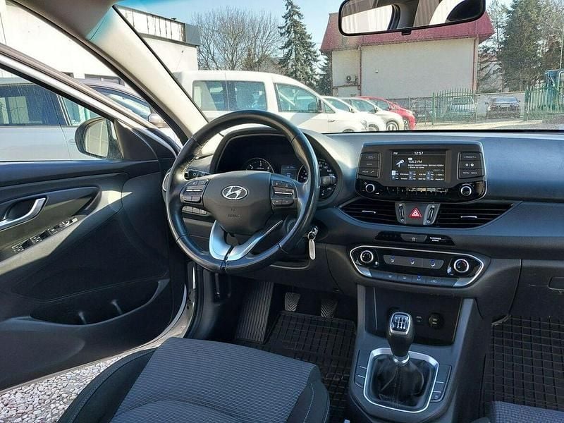 Używany Hyundai i30 116 KM (85 kW) 2018 Biały Kombi