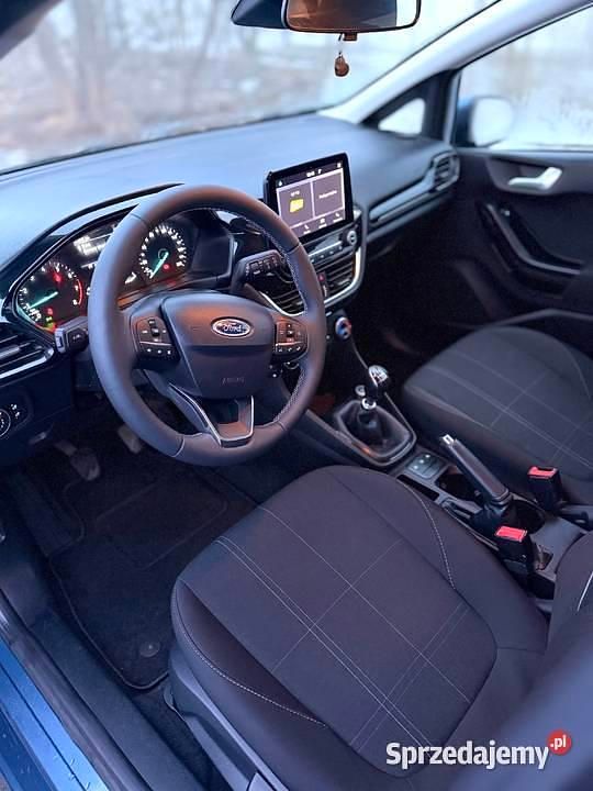 Używany Ford Fiesta 2018 Niebieski Hatchback