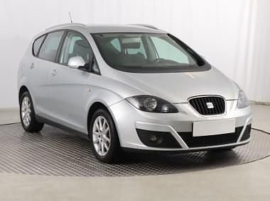 Srebrny Używany 2009 Seat Altea XL Minivan | 9499 zł (Uczciwa cena) - Obraz 1/4