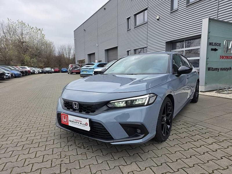 Sonic gray p. Używany 2024 Honda Civic Sport | 137 500 zł - Obraz 1/4