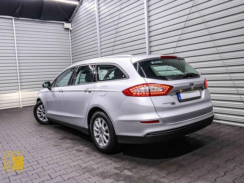 Używany Ford Mondeo 150 KM (110 kW) 2017 Srebrny (metalik) Kombi