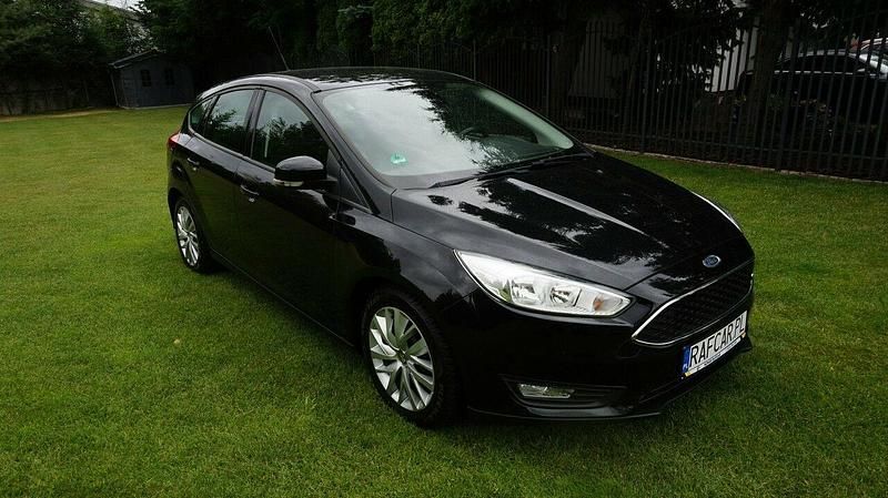 Używany Ford Focus 125 KM (91 kW) 2015 Czarny Hatchback