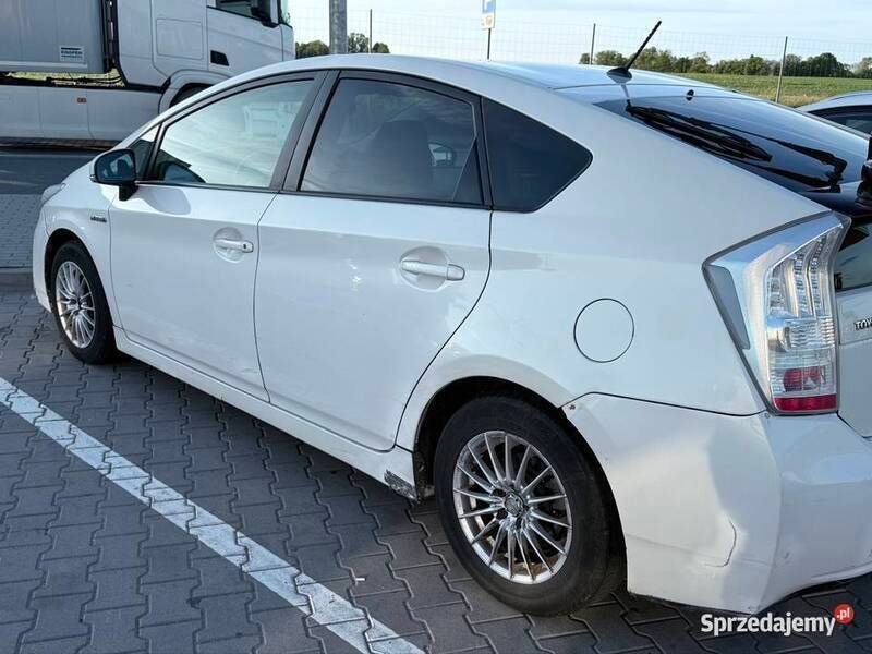 Biały Używany 2010 Toyota Prius Hatchback | 21 500 zł (Super Cena) - Obraz 1/4