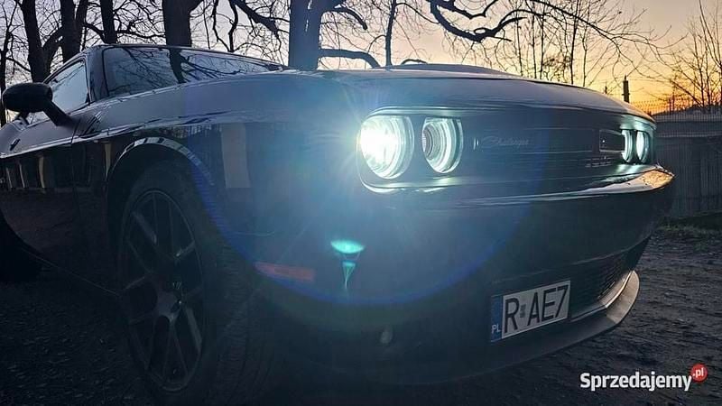 Używany Dodge Challenger 2018 Czarny Coupe
