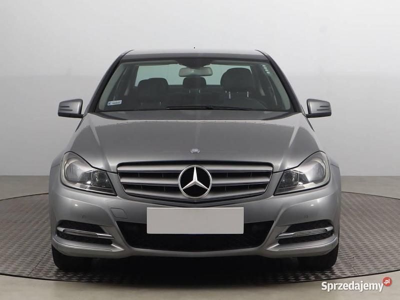 Szary Używany 2012 Mercedes C180 Sedan/Limuzyna | 36 999 zł (Uczciwa cena) - Obraz 1/4