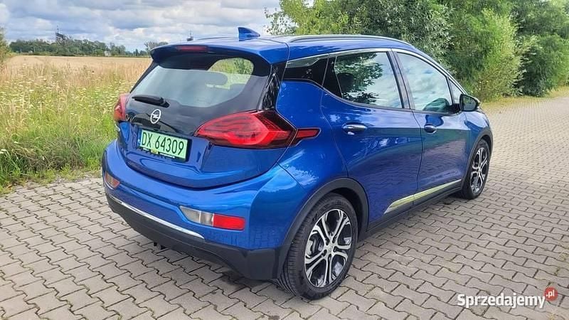 Niebieski Używany 2017 Opel Ampera Hatchback | 59 800 zł - Obraz 1/4