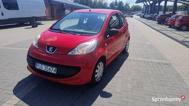 Czerwony Używany 2009 Peugeot 107 Hatchback | 5000 zł - Obraz 1/4