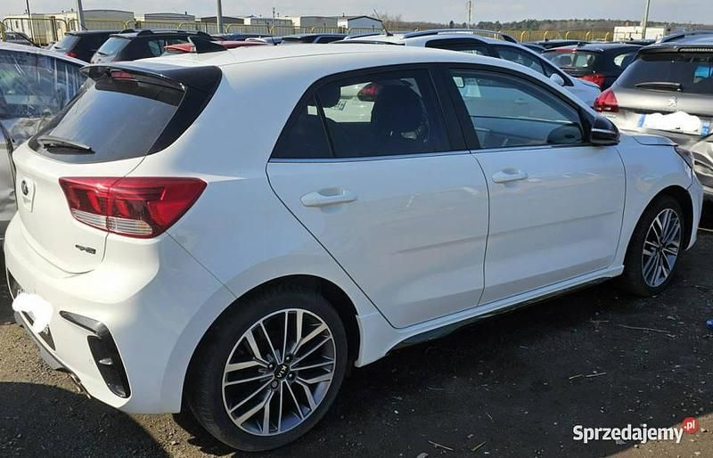 Używany Kia Rio 2019 Biały Hatchback
