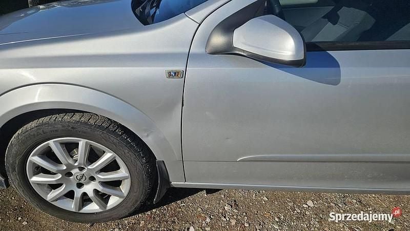 Używany 2007 Opel Astra GTC Enjoy | 6800 zł (Super Cena) - Obraz 1/4