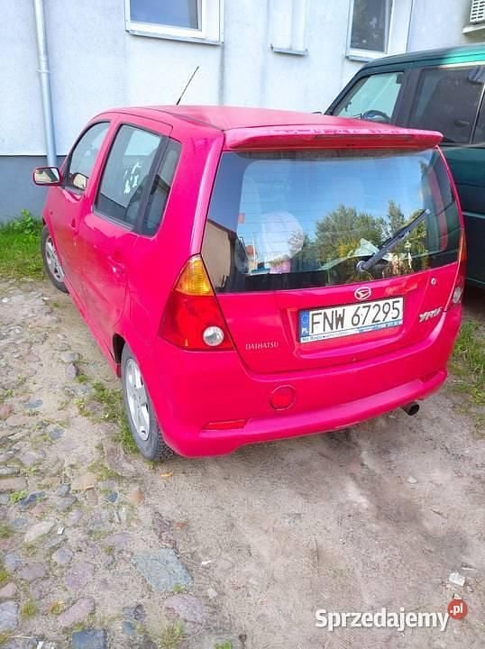 Używany Daihatsu YRV 2002 Czerwony Minivan