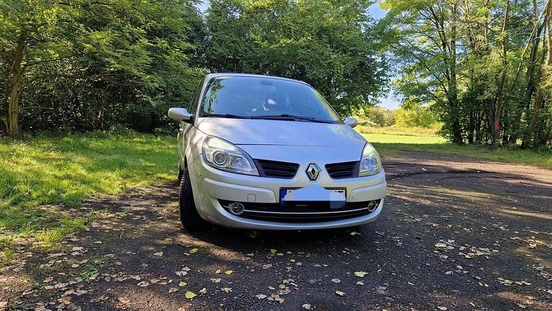 Srebrny Używany 2008 Renault Scénic II Minivan | 6000 zł (Uczciwa cena) - Obraz 1/4