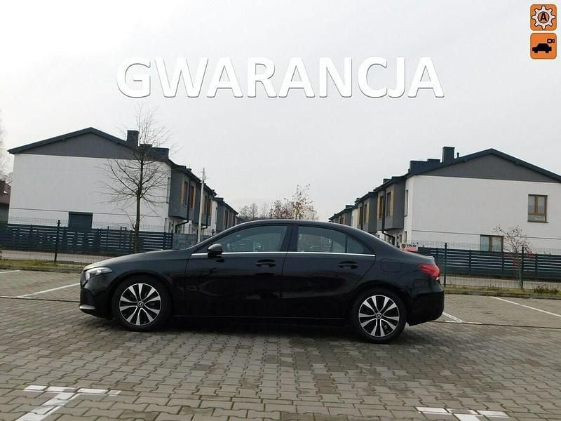 Używany Mercedes A180 2020 Czarny Sedan/Limuzyna