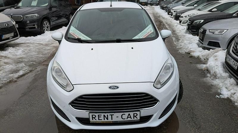 Używany Ford Fiesta 75 KM (55 kW) 2015 Biały Hatchback