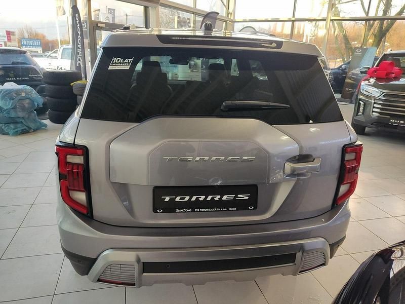 Używany Ssangyong (KGM) Torres 163 KM (119 kW) 2023 Srebrny (metalik) SUV