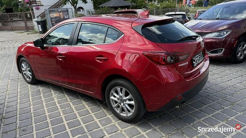Używany Mazda 3 120 KM (88 kW) 2016 Bordowy (metalik) Hatchback