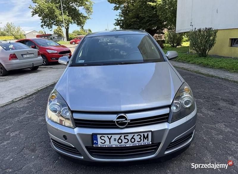 Grafitowy Używany 2006 Opel Astra Hatchback | 5300 zł - Obraz 1/4