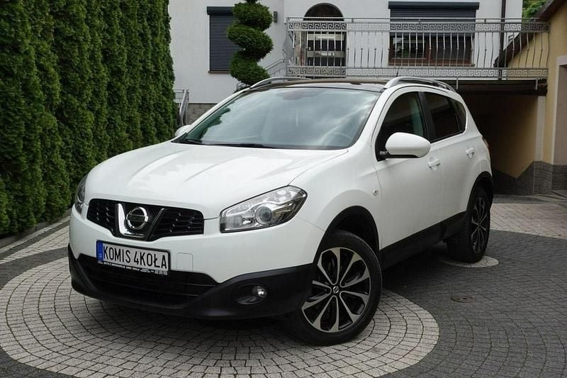 Biały Używany 2011 Nissan Qashqai SUV | 27 900 zł (Uczciwa cena) - Obraz 1/4