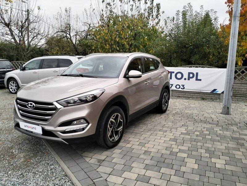 Szary (metalik) Używany 2018 Hyundai Tucson SUV | 69 900 zł (Dobra cena) - Obraz 1/4