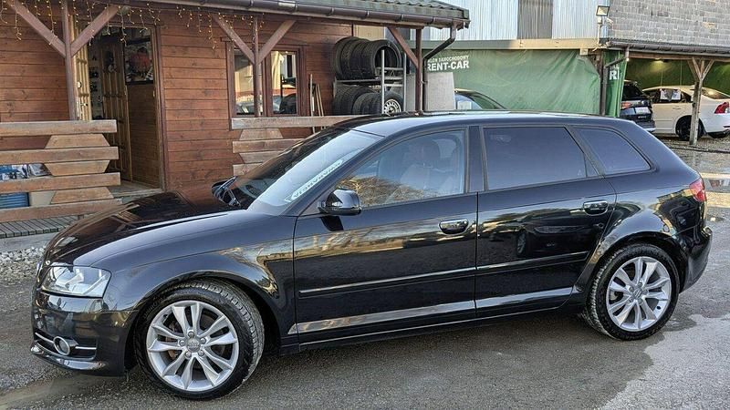 Używany Audi A3 Sportback 125 KM (91 kW) 2012 Czarny Hatchback