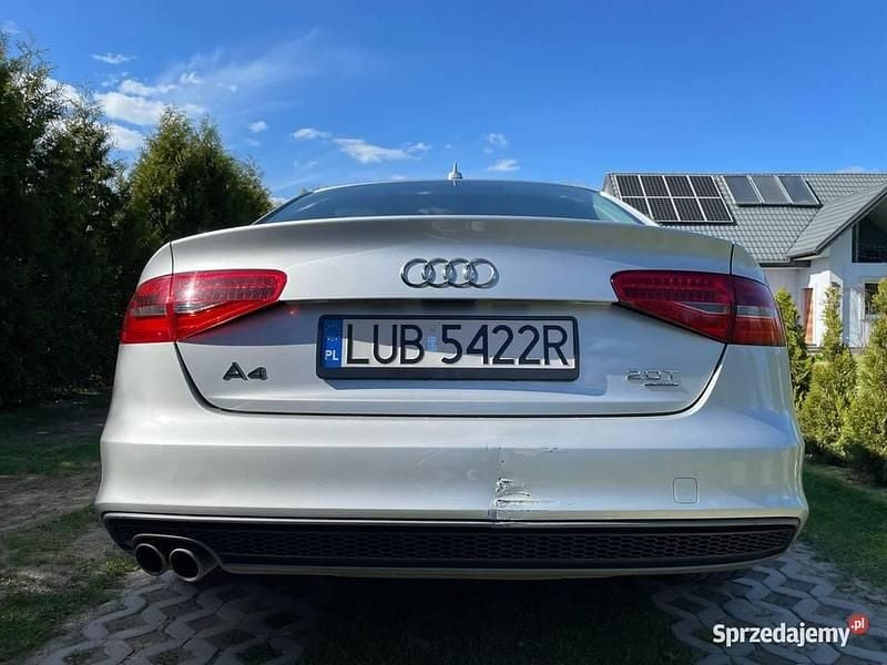 Używany Audi A4 S-Line 2014 Srebrny Sedan/Limuzyna