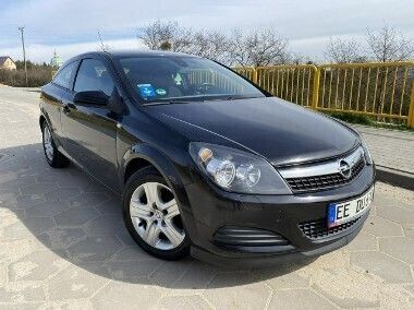 Czarny Używany 2009 Opel Astra GTC Hatchback | 15 998 zł (Dobra cena) - Obraz 1/4