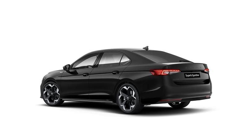 Czerń ebony metalizowany Nowe 2026 Skoda Superb SportLine | 244 000 zł (Dobra cena) - Obraz 1/1