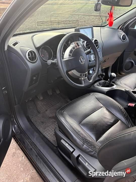Używany Nissan Qashqai +2 2009 Czarny SUV