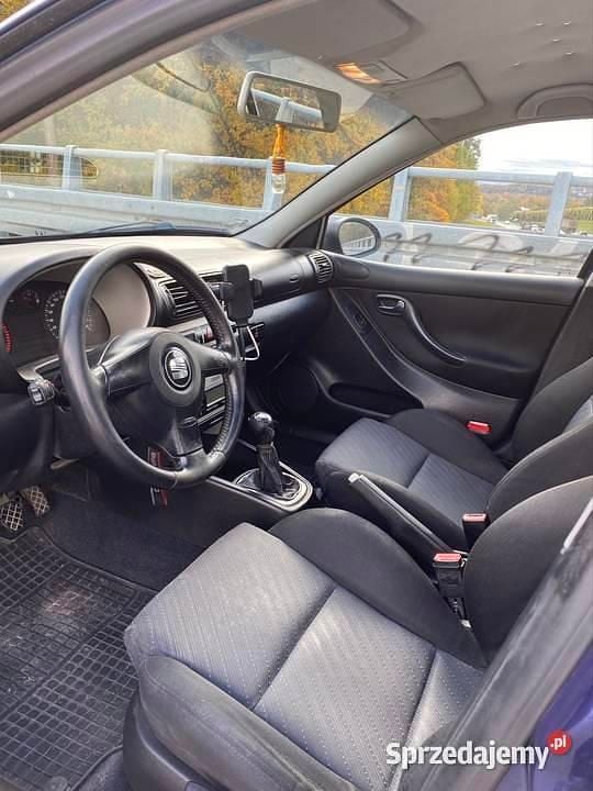 Używany Seat Leon 2004 Niebieski Hatchback