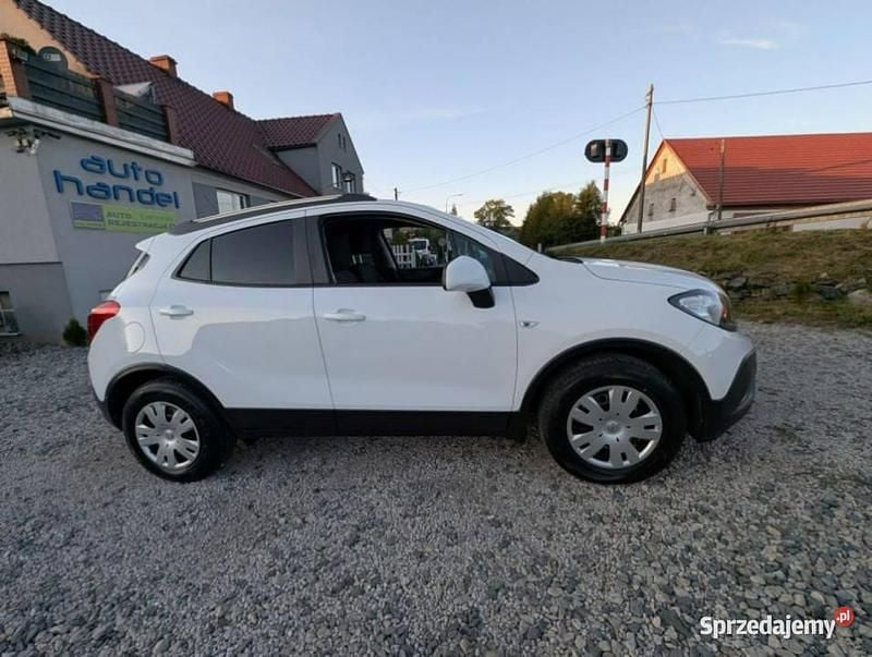 Biały Używany 2016 Opel Mokka SUV | 40 900 zł (Dobra cena) - Obraz 1/4