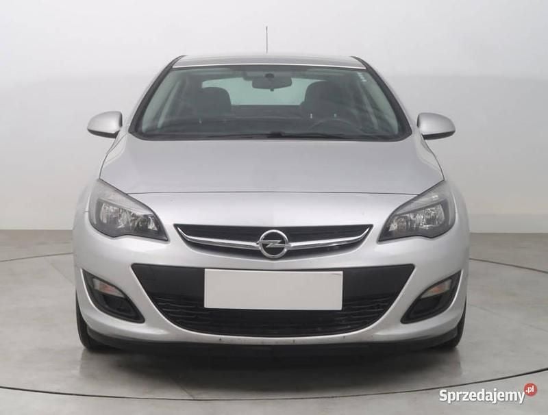Srebrny Używany 2016 Opel Astra Sedan/Limuzyna | 25 999 zł (Super Cena) - Obraz 1/4