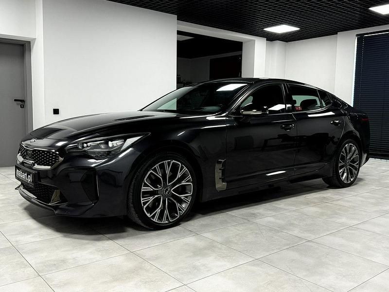 Używany Kia Stinger 255 KM (187 kW) 2019 Szary Hatchback