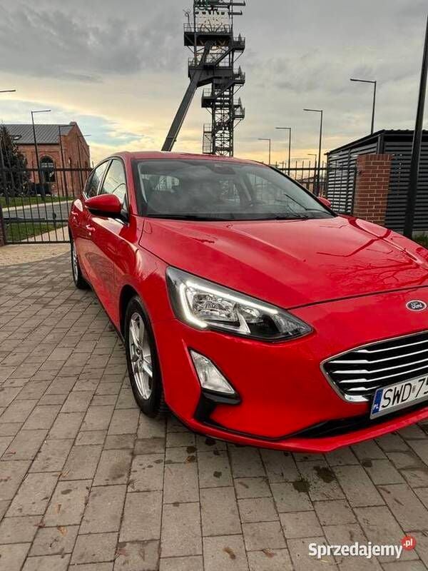 Używany Ford Focus 125 KM (91 kW) 2021 Czerwony Hatchback