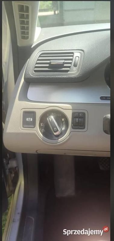 Używany 2006 VW Passat Kombi | 10 500 zł (Uczciwa cena) - Obraz 1/4