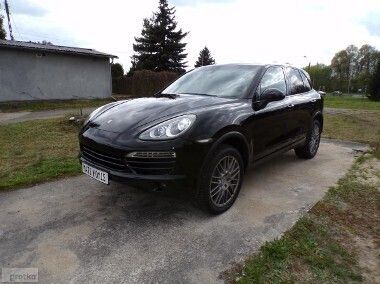 Czarny Używany 2010 Porsche Cayenne SUV | 65 900 zł - Obraz 1/4