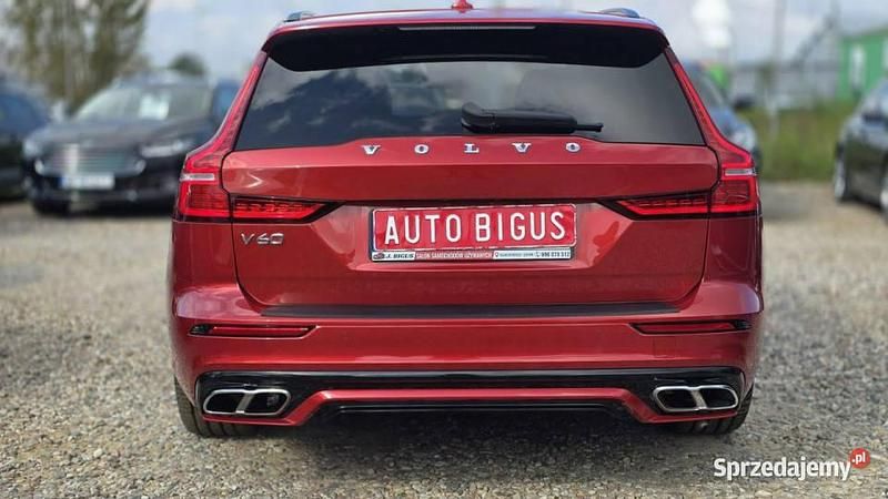 Używany Volvo V60 2020 Bordowy Kombi