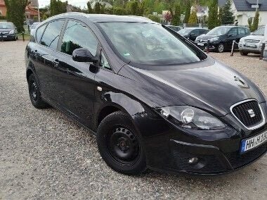 Czarny Używany 2010 Seat Altea XL Minivan | 15 900 zł (Uczciwa cena) - Obraz 1/4