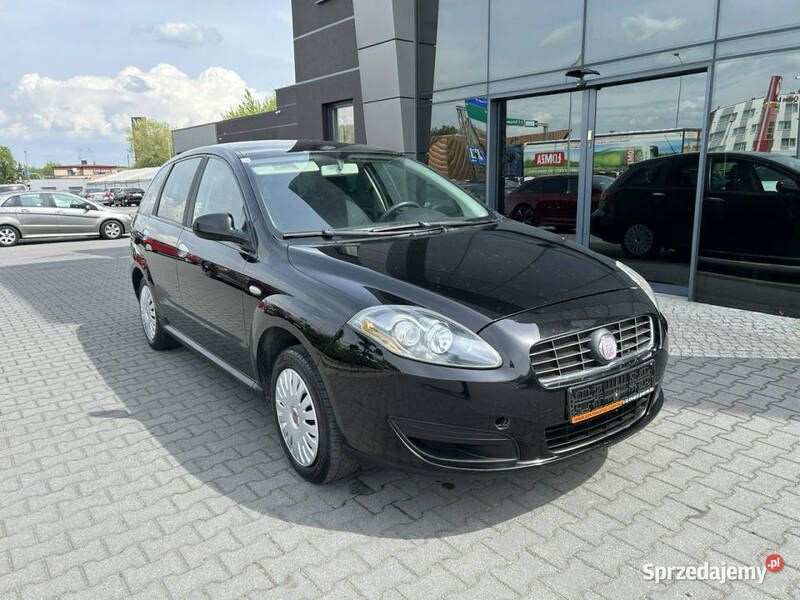 Czarny (metalik) Używany 2009 Fiat Croma Kombi | 18 900 zł - Obraz 1/4