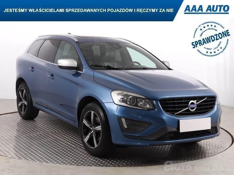 Błękitny Używany 2016 Volvo XC60 SUV | 64 999 zł (Uczciwa cena) - Obraz 1/4