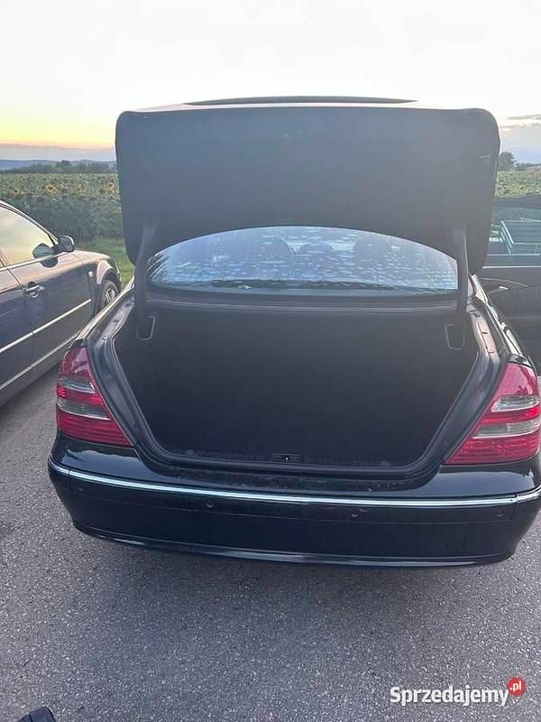 Używany Mercedes E320 204 KM (150 kW) 2004