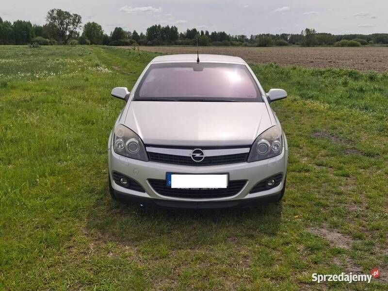 Srebrny Używany 2007 Opel Astra Cabriolet Kabriolet | 8500 zł - Obraz 1/4