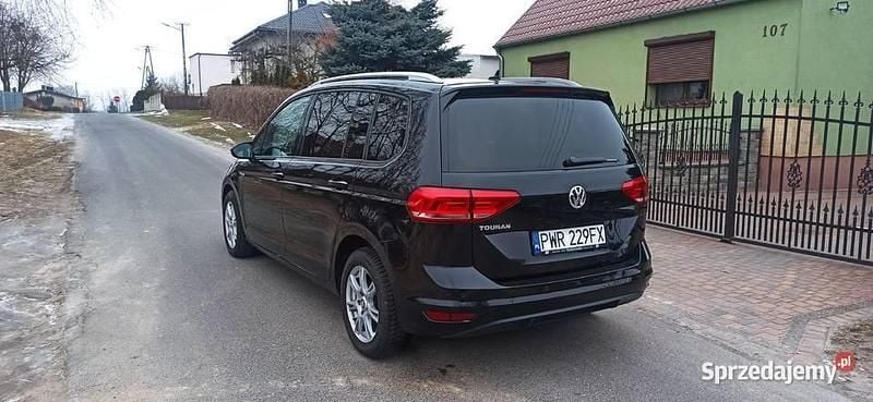 Używany VW Touran 150 KM (110 kW) 2019 Czarny Minivan