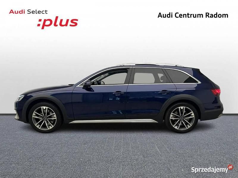 Niebieski (metalik) Używany 2022 Audi A4 Allroad Ambiente Kombi | 179 980 zł - Obraz 1/4