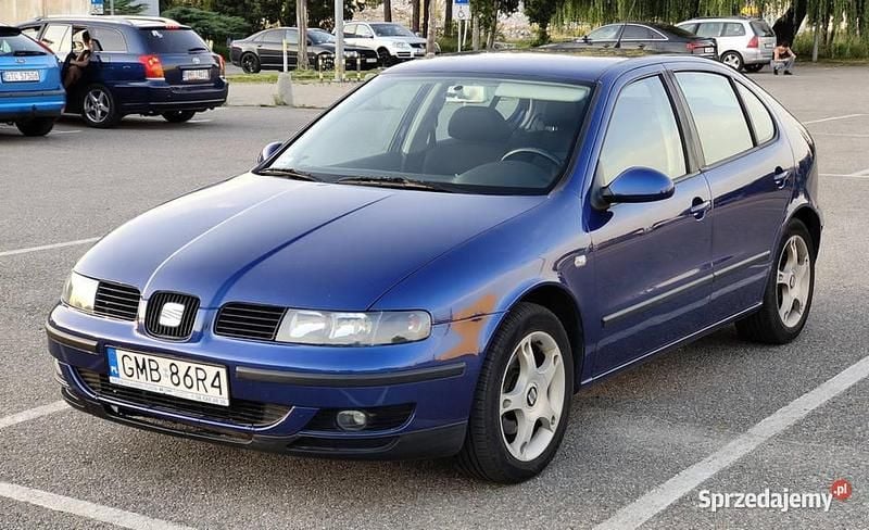 Granatowy Używany 2003 Seat Leon Hatchback | 8900 zł (Uczciwa cena) - Obraz 1/4