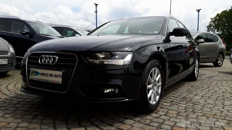 Czarny metalik Używany 2012 Audi A4 | 58 900 zł - Obraz 1/4