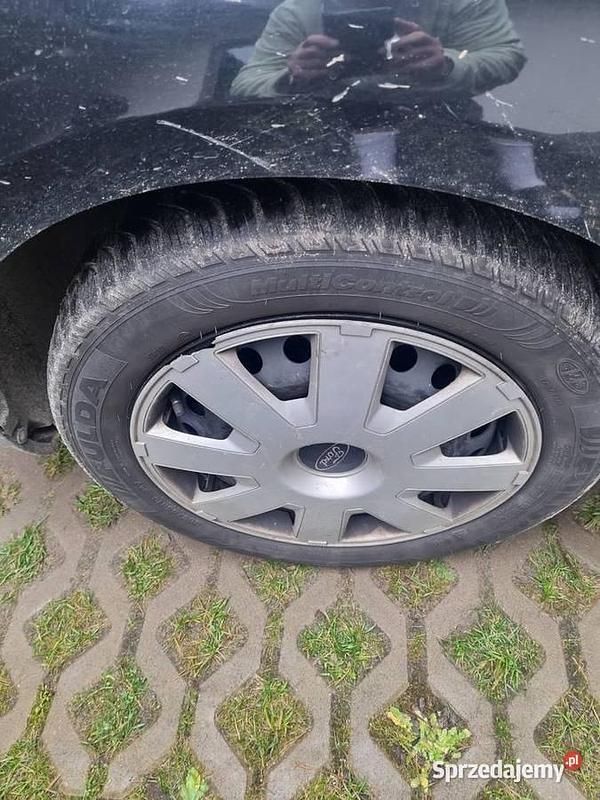 Używany Ford Focus 2006 Czarny Kombi