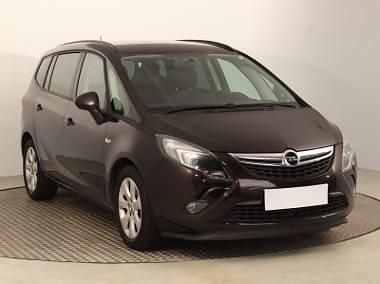 Używany Opel Zafira Tourer 140 KM (102 kW) 2015 Czarny Minivan