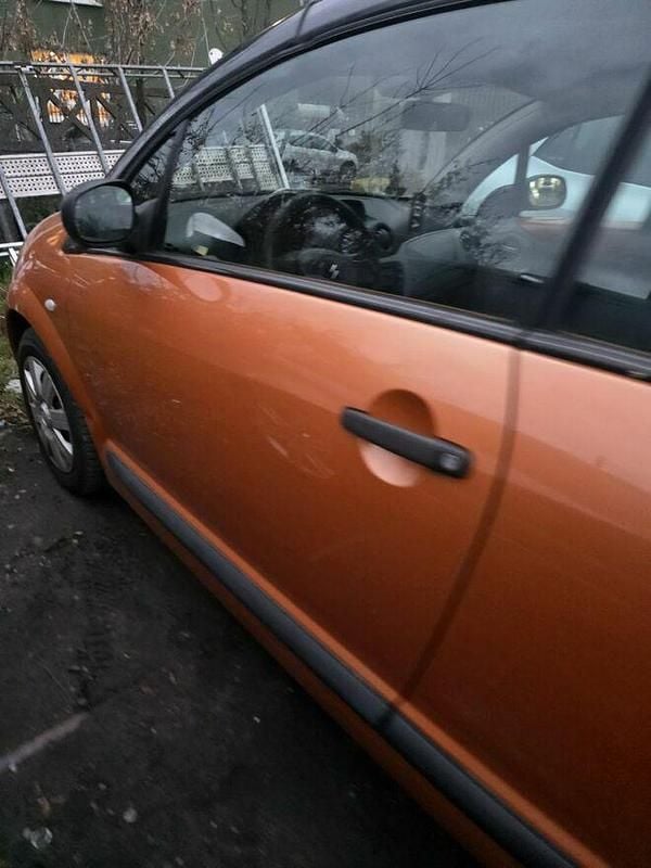 Używany Citroën C3 2004 Inny kolor Kabriolet