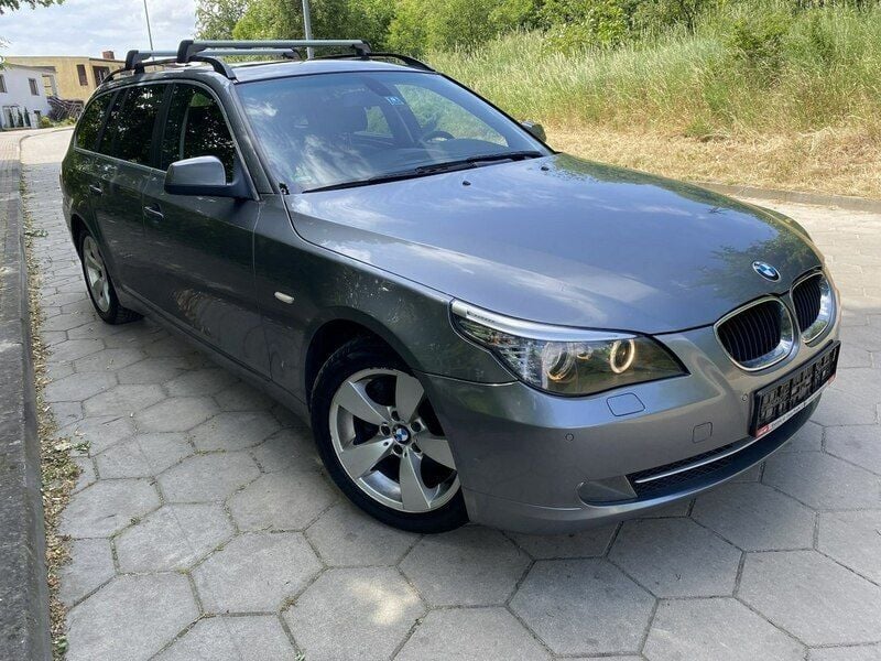 Używany BMW 520 177 KM (130 kW) 2010 Szary Sedan/Limuzyna